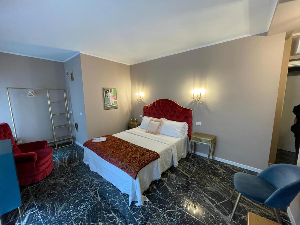 Prestige Suite Via Romagnoli Sirmione Exteriör bild